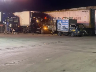 Dịch vụ vá vỏ lưu động – Giải pháp cứu hộ lốp xe nhanh chóng và tiện lợi (1) (1)